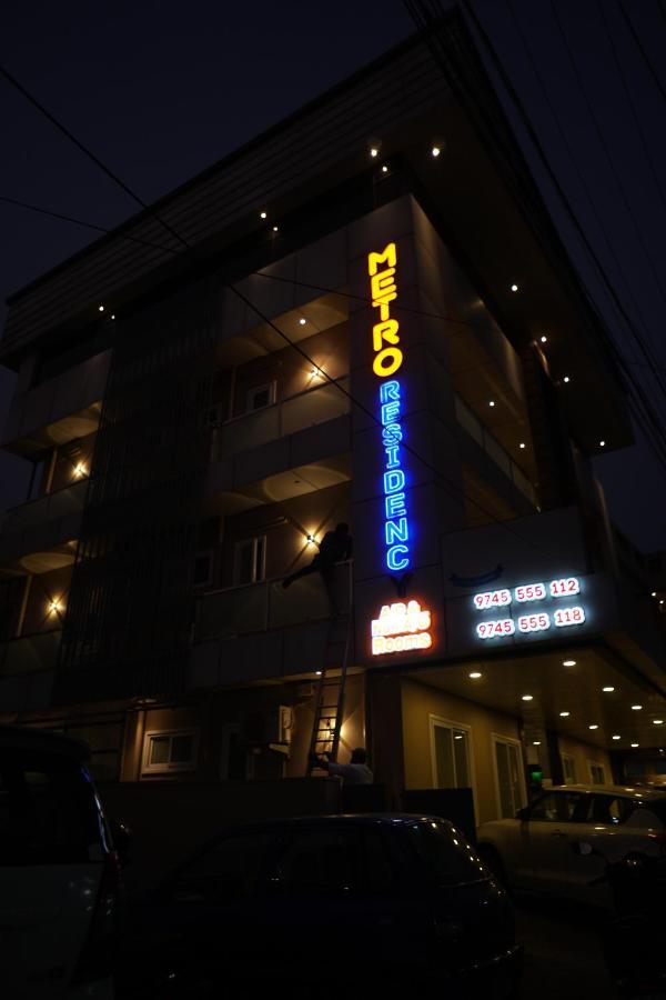 Metro Residency Hotell Kochi Eksteriør bilde