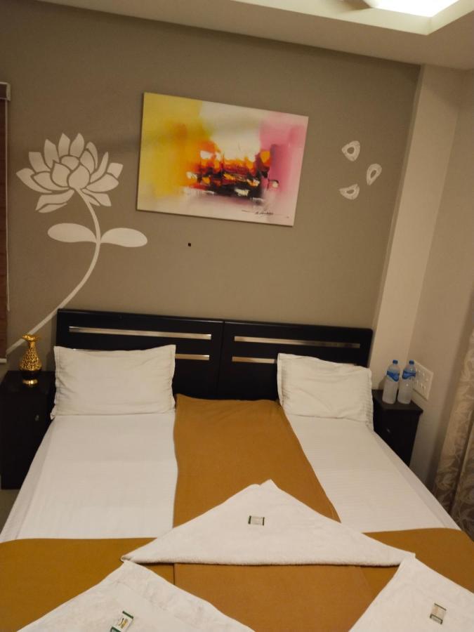 Metro Residency Hotell Kochi Eksteriør bilde