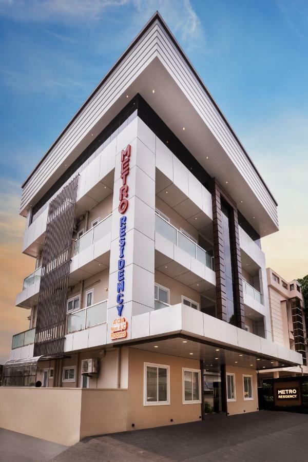 Metro Residency Hotell Kochi Eksteriør bilde